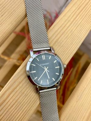 Burberry Hasır Kordon Unisex Saat S656